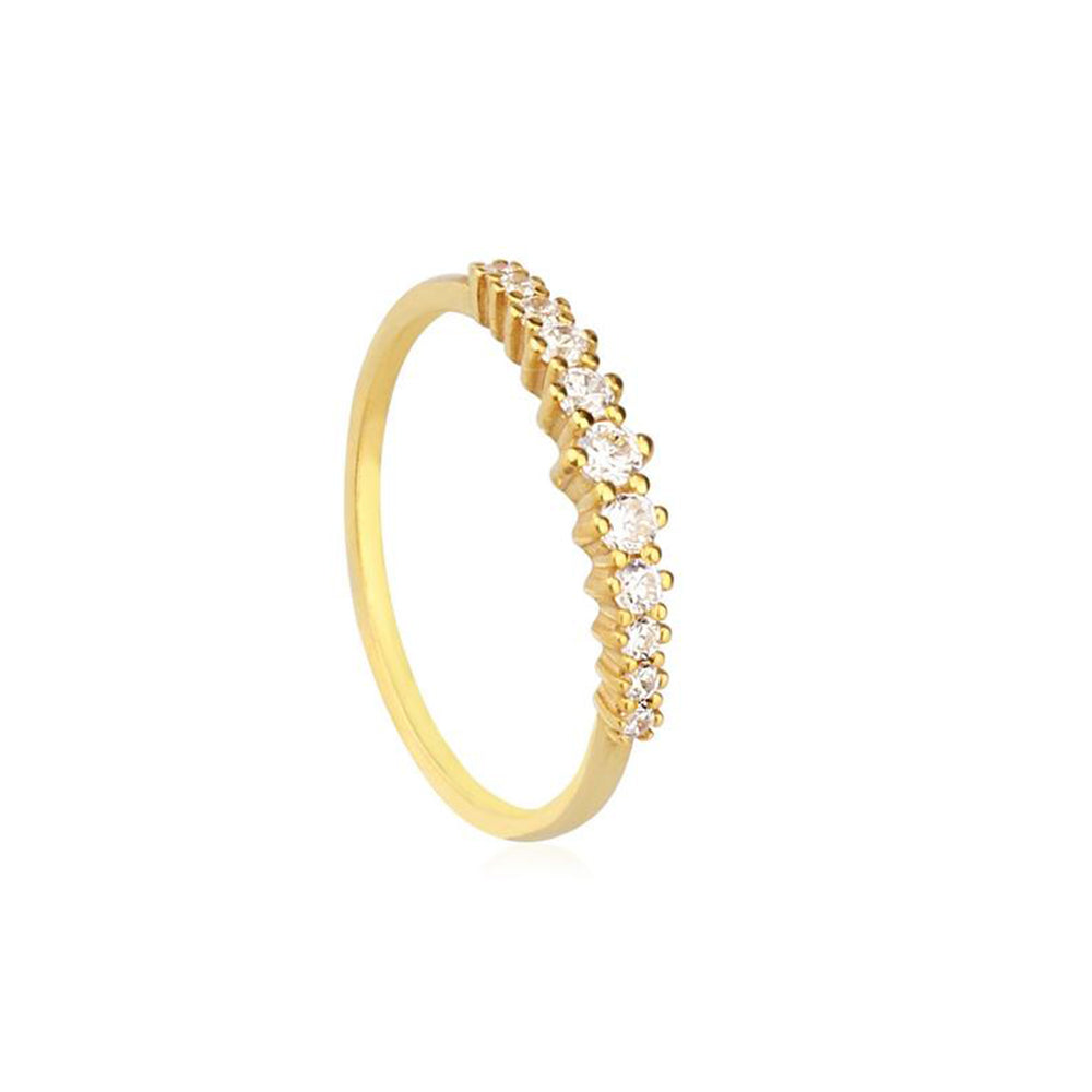 Graduated Diamond Wedding Band