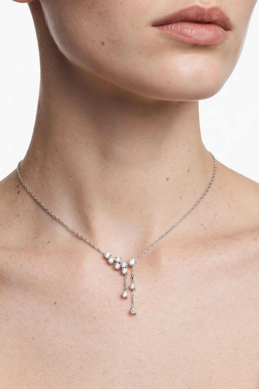 Starry falling diamond necklace
