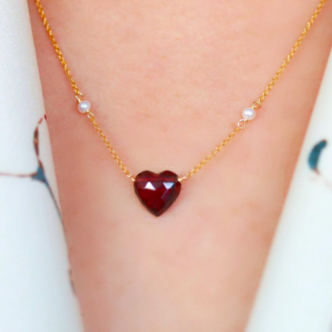 18k Garnet Heart Pendant Necklace