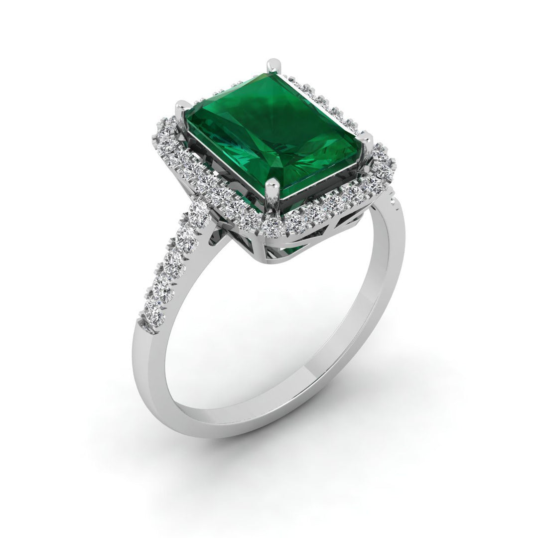 Royal Emerald Diamond Ring