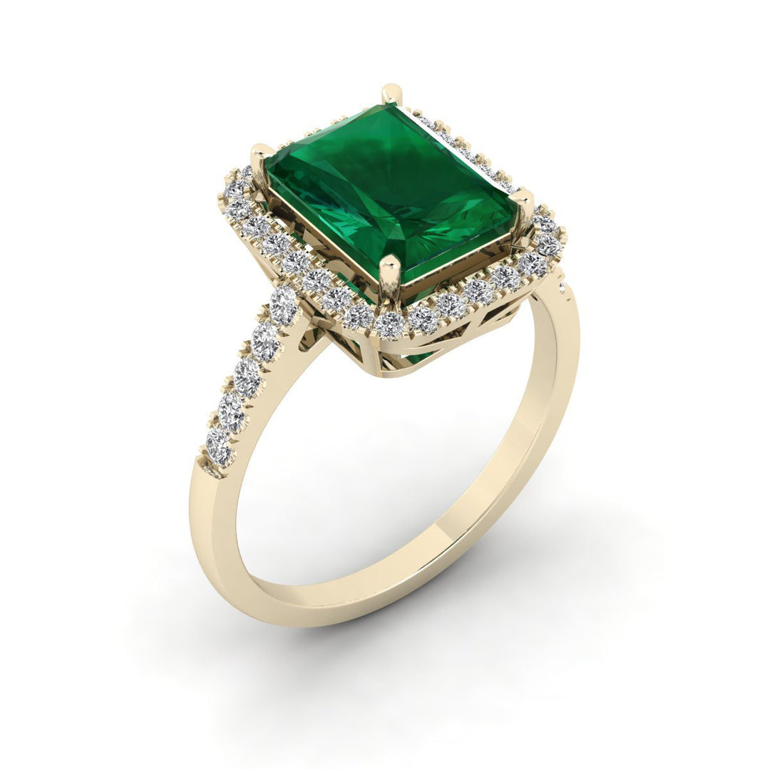 Royal Emerald Diamond Ring