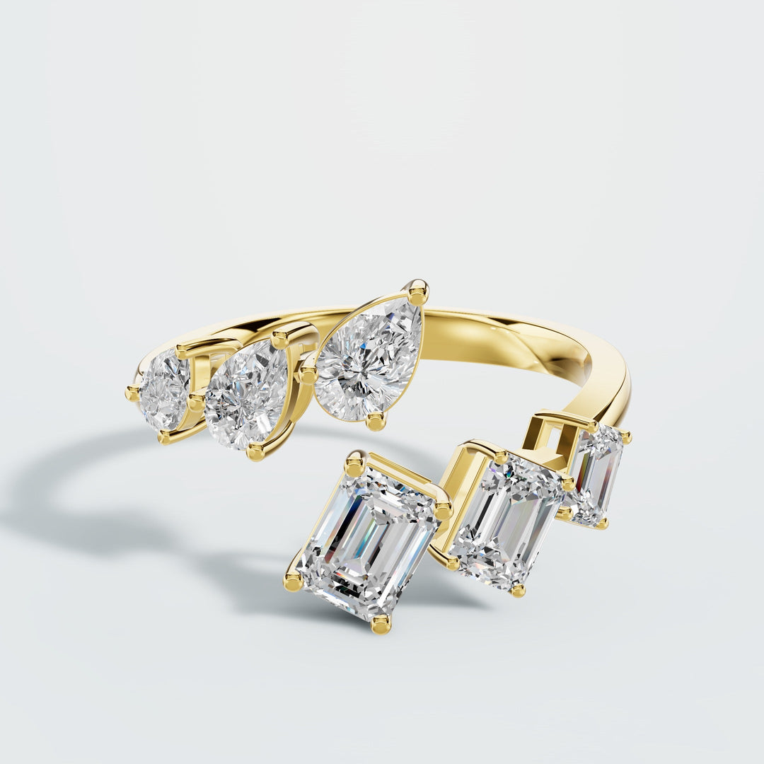 Elegant Era Diamond Ring