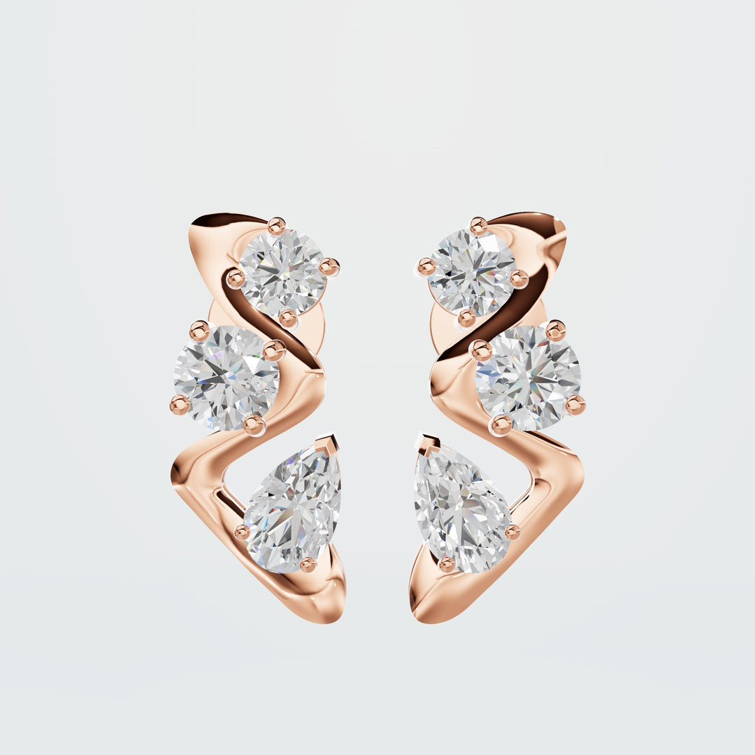 Oval emerald earring