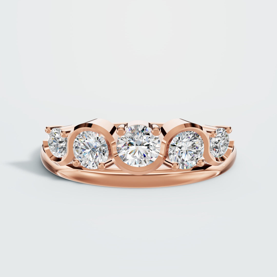 Graduated diamond ring