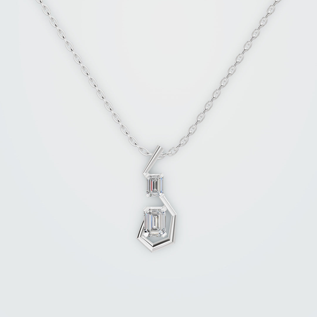 Chic round diamonds